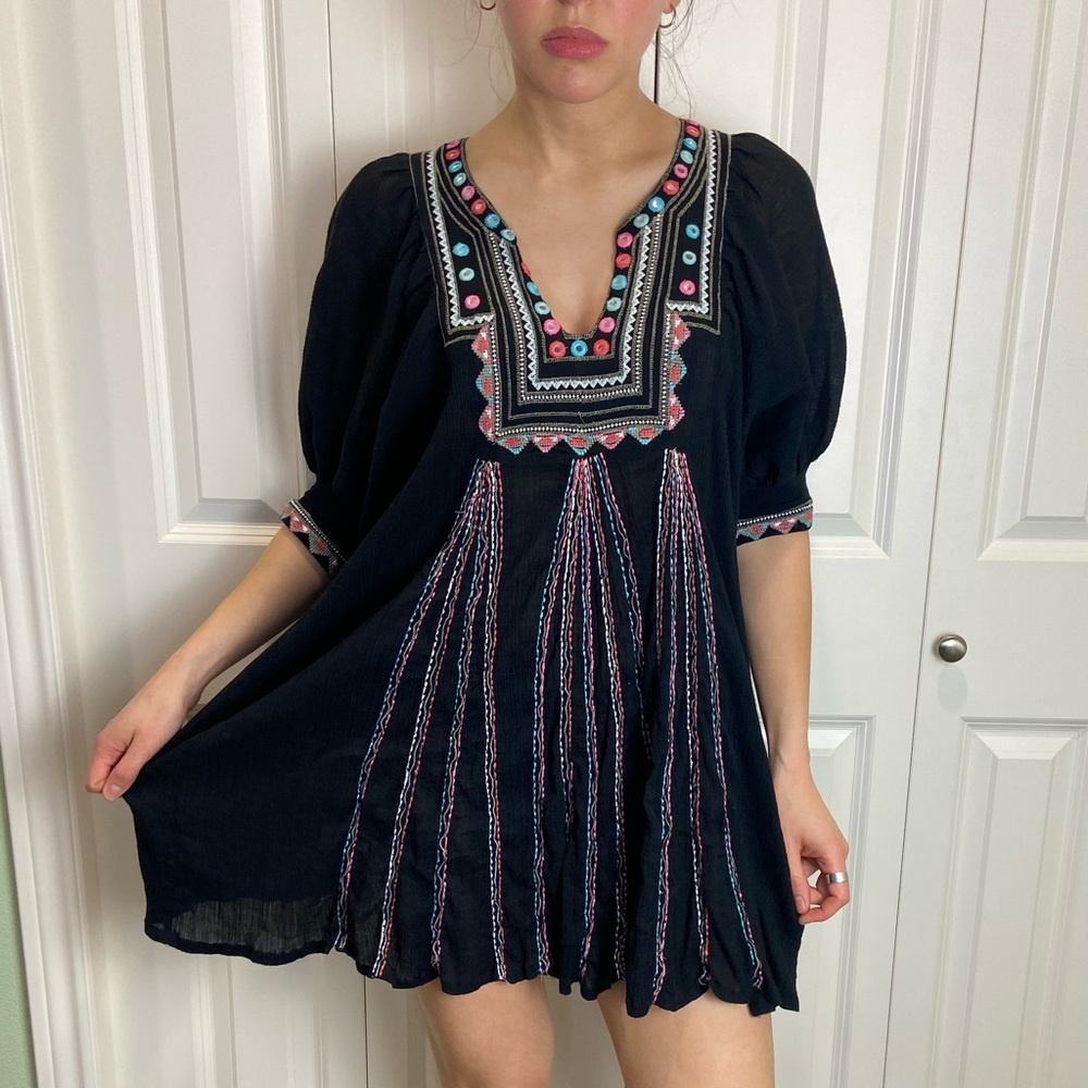 Cotton black tunic dress with embroidered accents